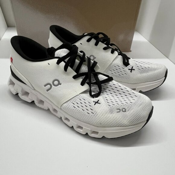 NEW On Could Men's Cloud X 4 Training Shoes in Ivory and Black Size 9.5 - Picture 2 of 8